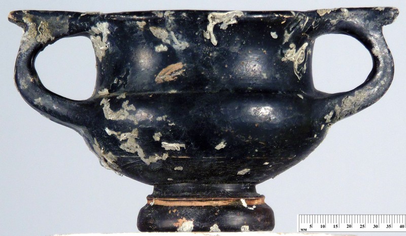 Чорнолаковий канфар