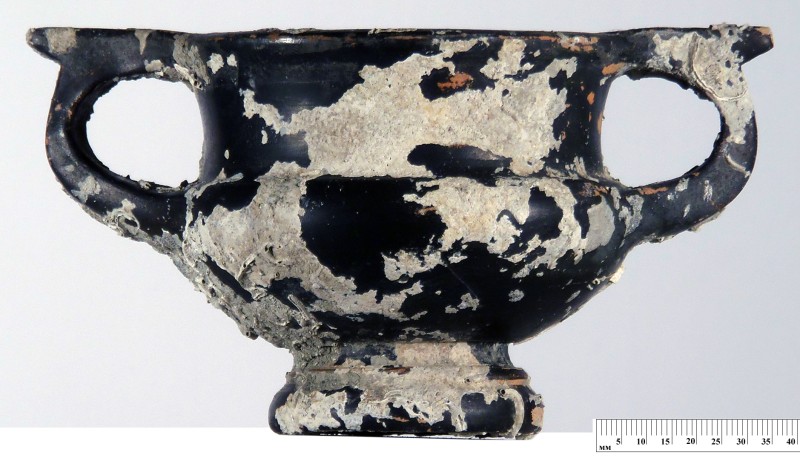 Чорнолаковий канфар