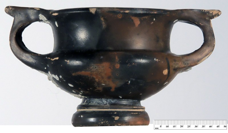 Чорнолаковий канфар