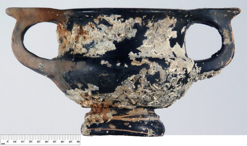 Чорнолаковий канфар