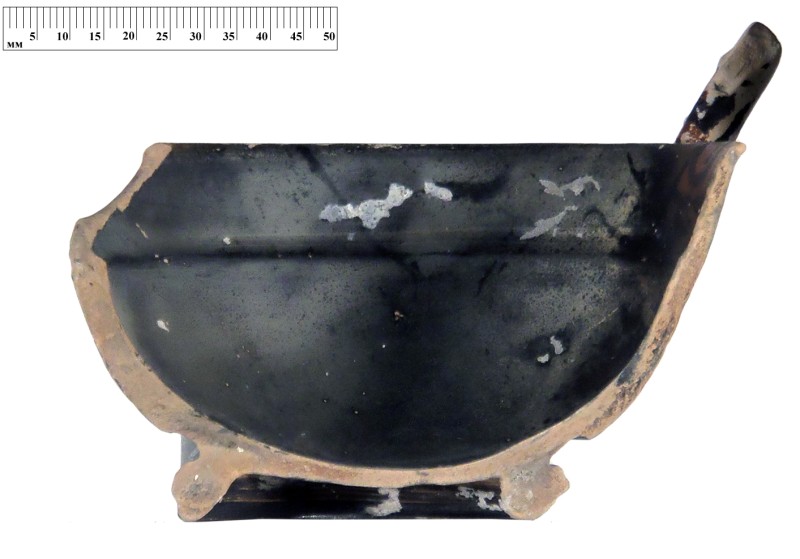 Фрагмент чорнолакового кіліка