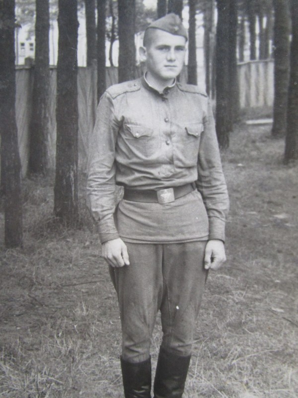 Фото. Дорош Володимир Іванович під час служби.