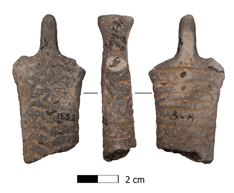 Верхня частина глиняної антропоморфної статуетки