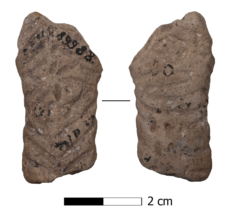 Фрагмент глиняної статуетки