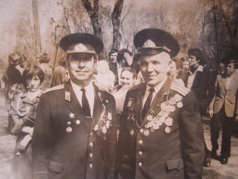 Фото групове. Кошкін Петро Іванович (зліва) та Пузиренко.