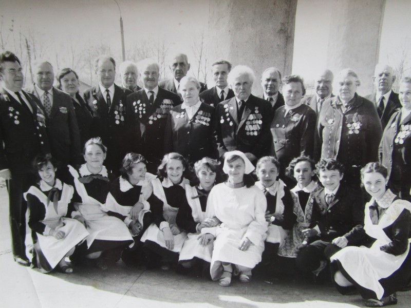 Фото групове. Зустріч ветеранів.