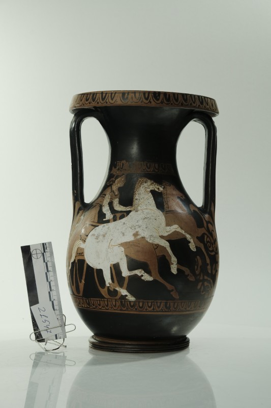 Пеліка червонофігурна