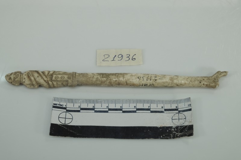 Виріб із кістки