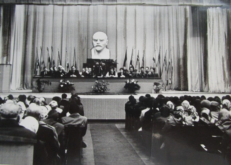 Фото групове. Проводи в армію. Палац машинобудівельників.