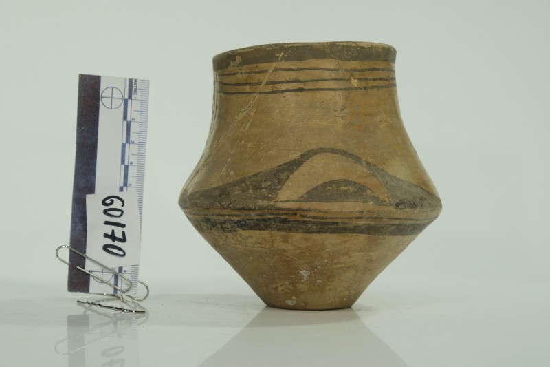 Посудина жовтоглиняна