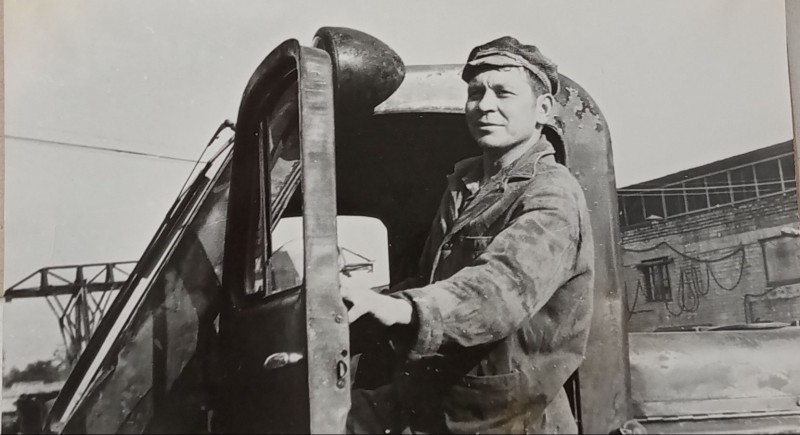 Рон Юрій Миколайович, водій автонавантажувача на шахті ім. Димитрова треста «Красноармійськвугілля».