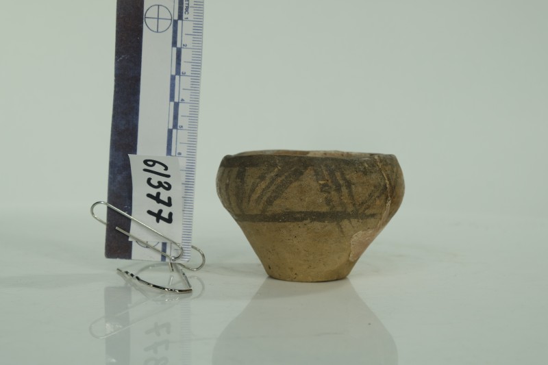 Червоноглиняна посудина