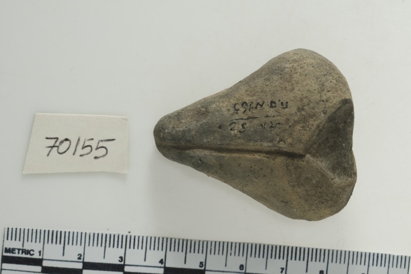 Уламок жіночої фігурки