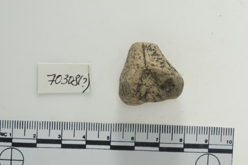 Уламок жіночої фігурки