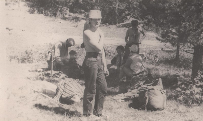 Фотографія. В. Івасюк з друзями на природі. Кавказ. Серпень 1969 року.