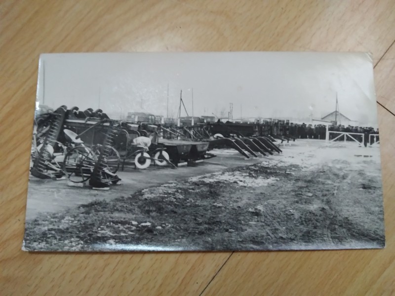 Фотографія "Стогомети в колгоспі села Берестя "Зоря" 20 ст."
