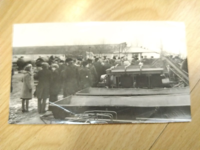 Фотографія "Техніка в колгоспі "Зоря" села Берестя". 20 ст.
