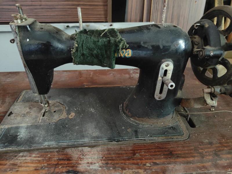 Швейна машинка  Tinerva