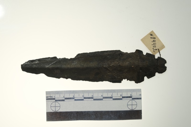 Мідний усатівський кинджал