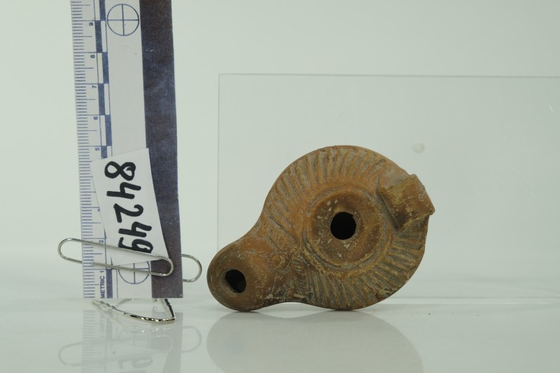 Світильник червонолаковий