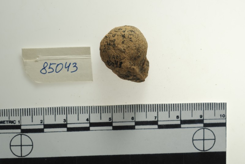 Фрагмент антропоморфної статуетки