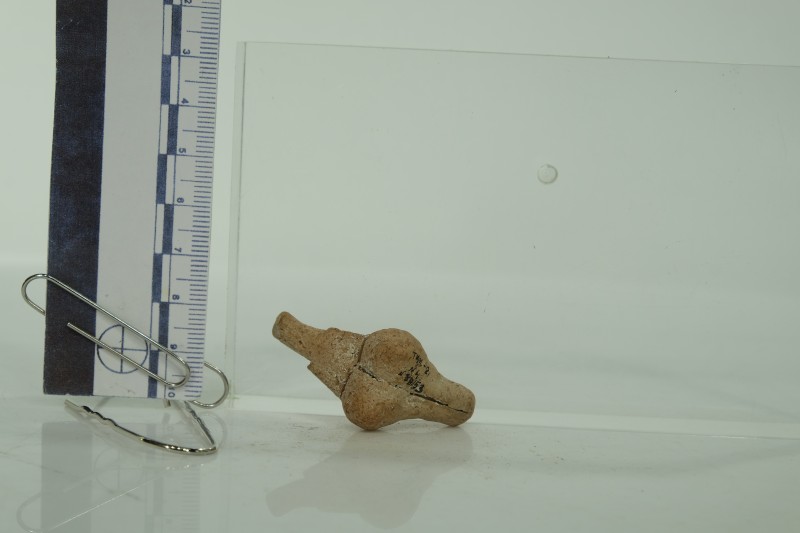 Жіноча статуетка