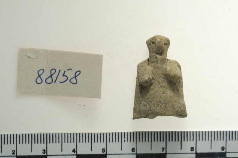 Верхня частина жіночої статуетки