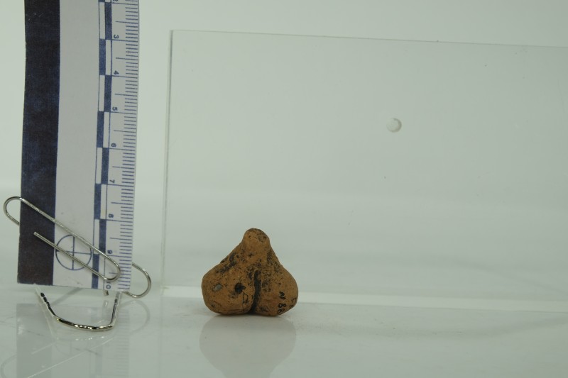 Жіноча статуетка