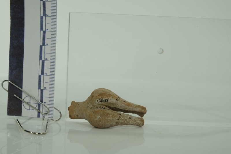 Жіноча статуетка