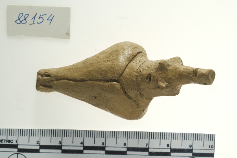 Жіноча статуетка