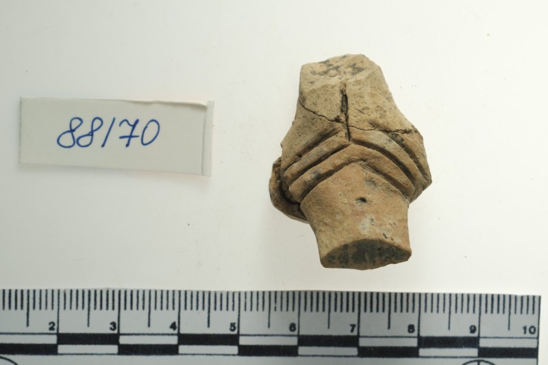 Жіноча статуетка