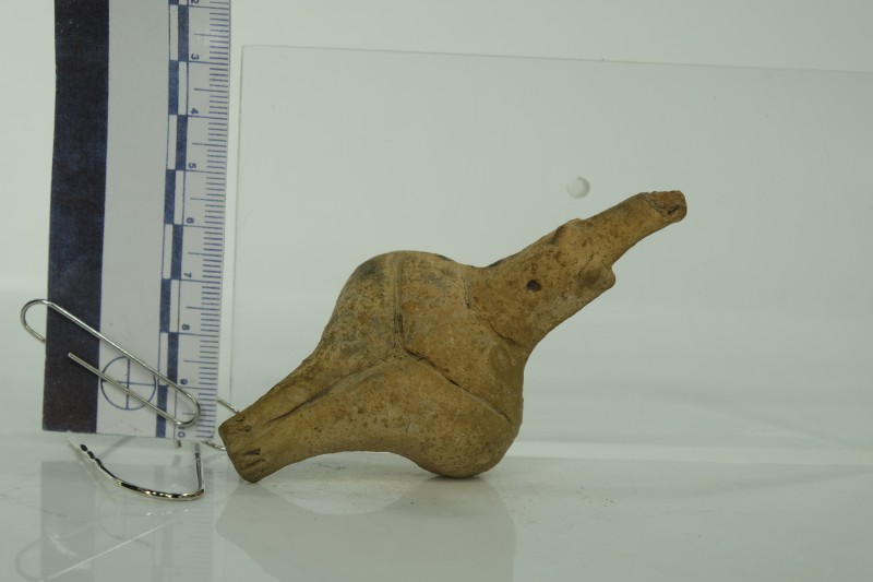 Жіноча статуетка