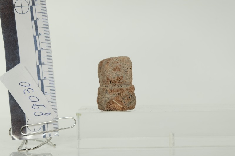 Виріб з обпаленого ракушняку (підставка?)