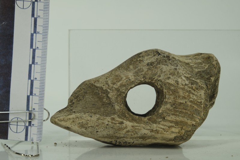 Сокира-молот з рога