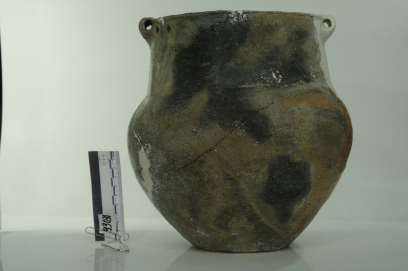 Глиняна посудина