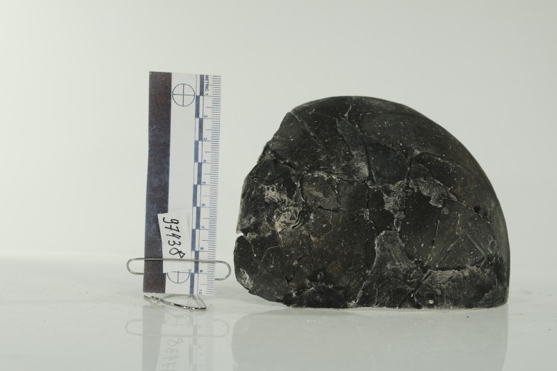 Профільна частина ліпної орнаментованої посудини