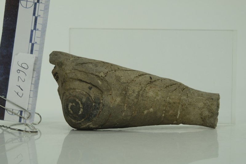 Частина антропоморфної статуетки