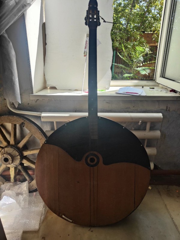 Домбра-конрабас