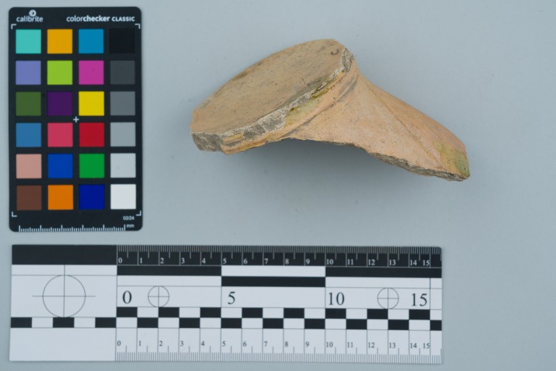 Денце посудини зі стінкою