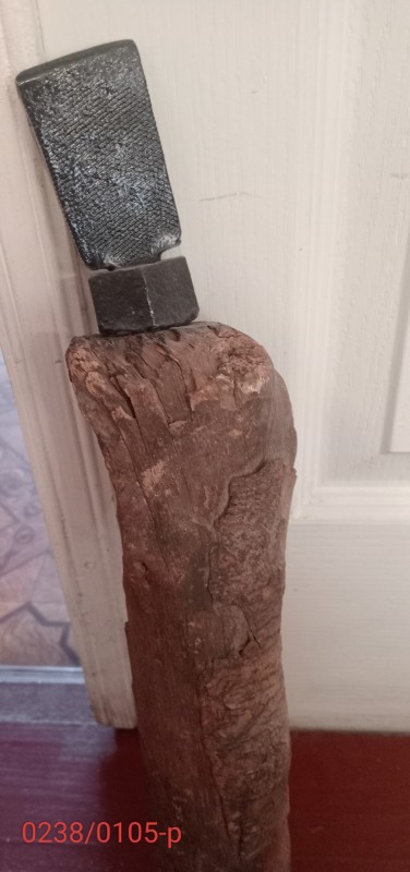 Пристрій для клипання коси (бабка)