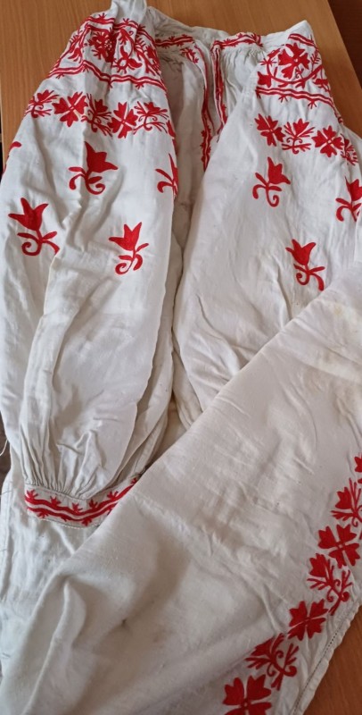 Сорочка жіноча вишита