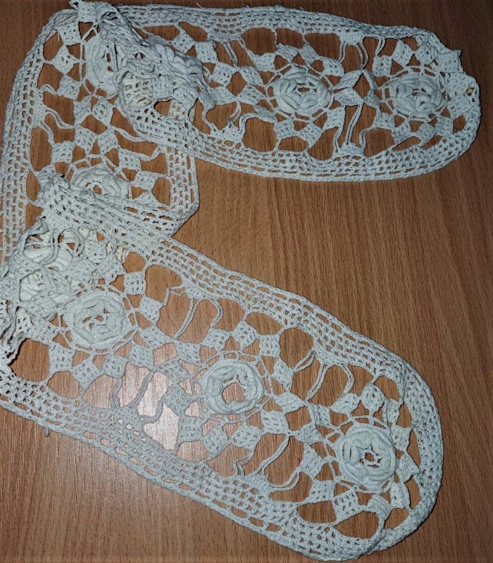 Мережка білого кольору