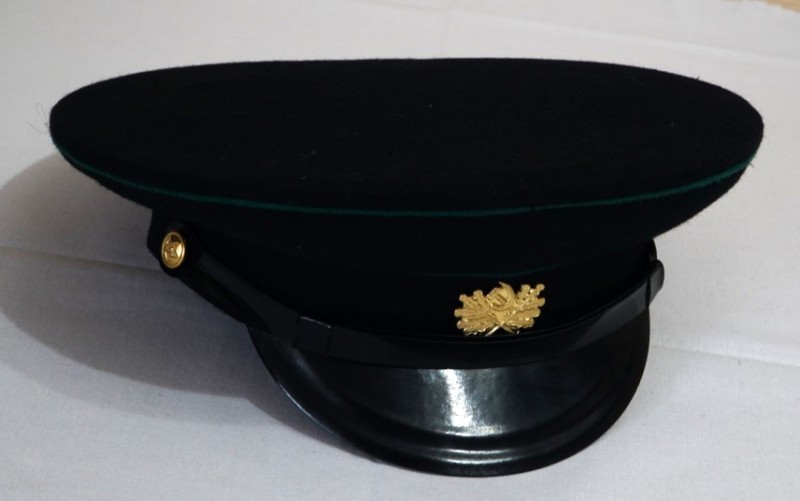 Фуражка (від форменого одягу) лісника