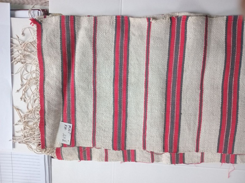 Рушник тканий в червоно-чорну смужку