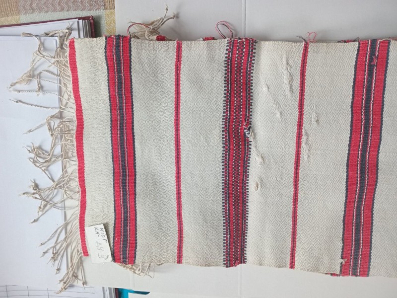 Рушник тканий в червоно-чорну смужку