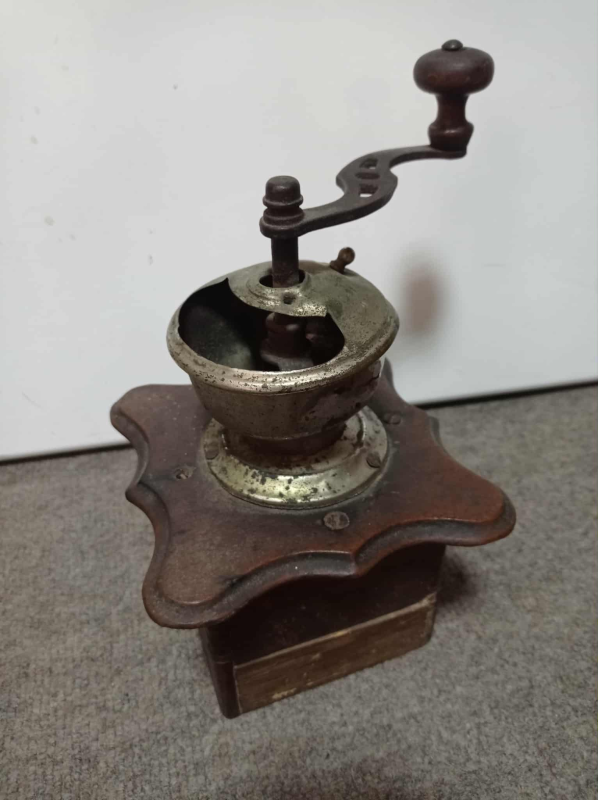 Кавомолка ручна