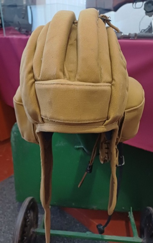 Шолом танкіста зелений