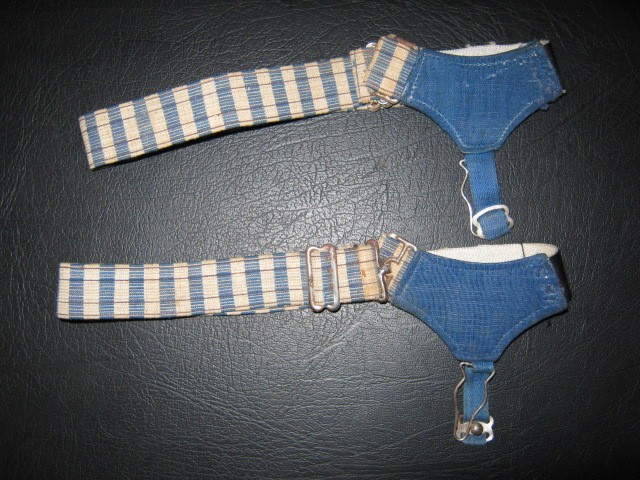 Підтяжки для шкарпеток.