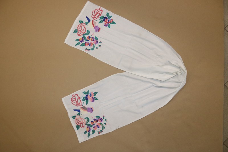 Рушник український вишитий (з пташкою).