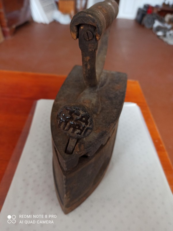 Праска чавунна, вугільна заводу "Плуг" м.Малин.